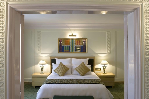 Sheraton Grand Pune Bund Garden Hotel